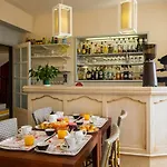 Cit'hotel Le Commerce 2* Сожон