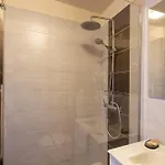 Отель Cit'hotel Le Commerce Сожон