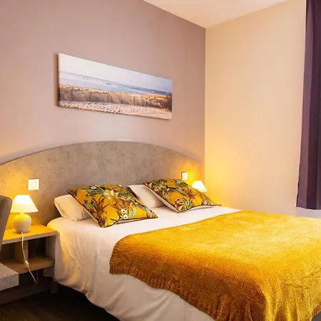 Cit'hotel Le Commerce 2*