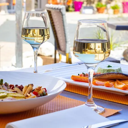 Szálloda Cit'hotel Le Commerce Saujon