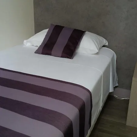 Cit'hotel Le Commerce Szálloda 2*