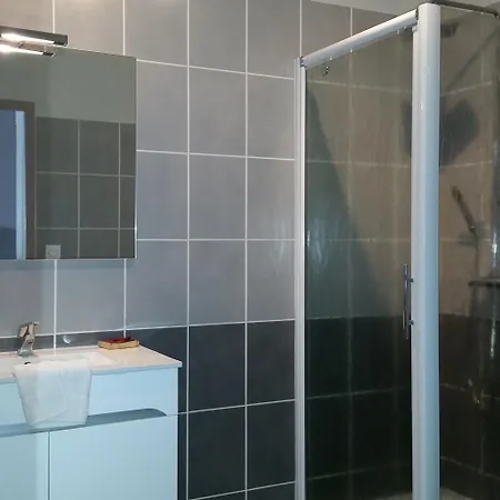 Cit'hotel Le Commerce 2*