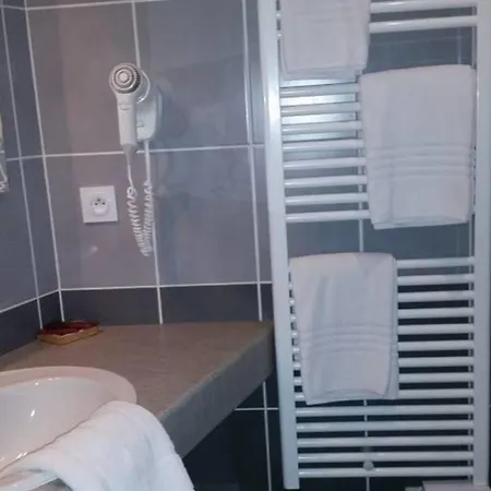 Cit'hotel Le Commerce Hotell 2*