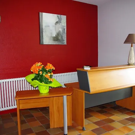 Hotell Cit'hotel Le Commerce Saujon