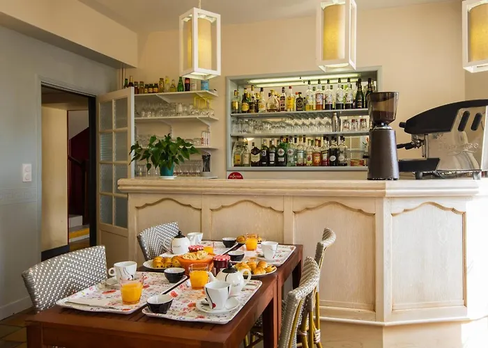 Cit'hotel Le Commerce 2* 索容