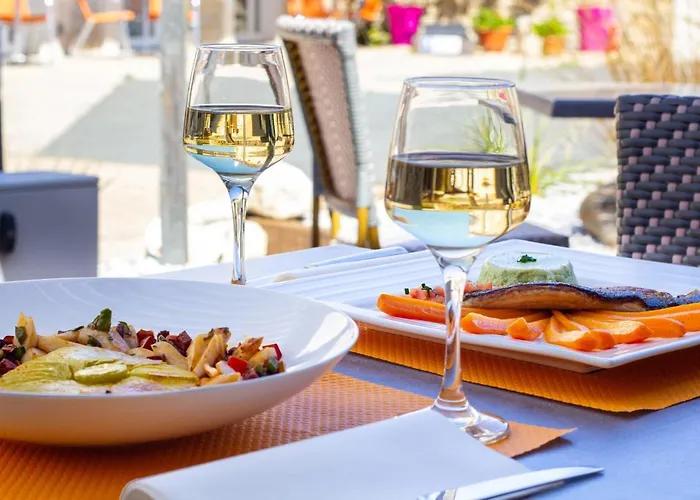 Ξενοδοχείο Cit'hotel Le Commerce Saujon