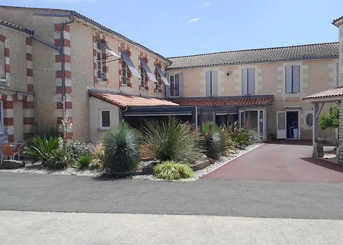 Hotel Cit'hotel Le Commerce Saujon