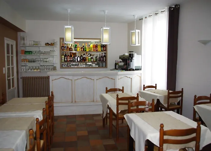 Cit'hotel Le Commerce 2* Saujon