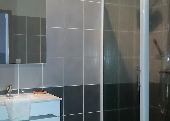 Cit'hotel Le Commerce 2*